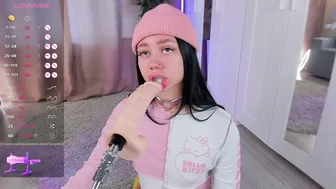 Loney__tunes nude (06/18/2025)