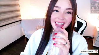 nicolthompsonn live cam video 06-18-2025