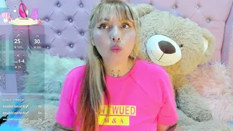 pretti__violet_ chat xxx 22-Jan-26