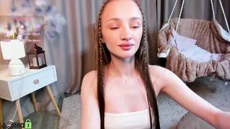 Pearl_bloom young live cam video