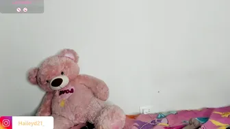 Haileyduke live on cam 22 January 2026