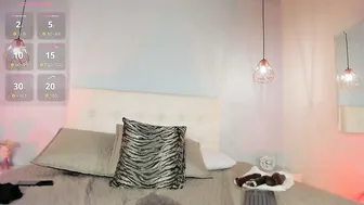 Lucy_river_ on live cam (01/22/2026)