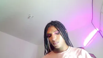trix_ebony nude cam (01-22-2026)