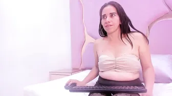 Roxannebloom hot porn video 01-22-2026