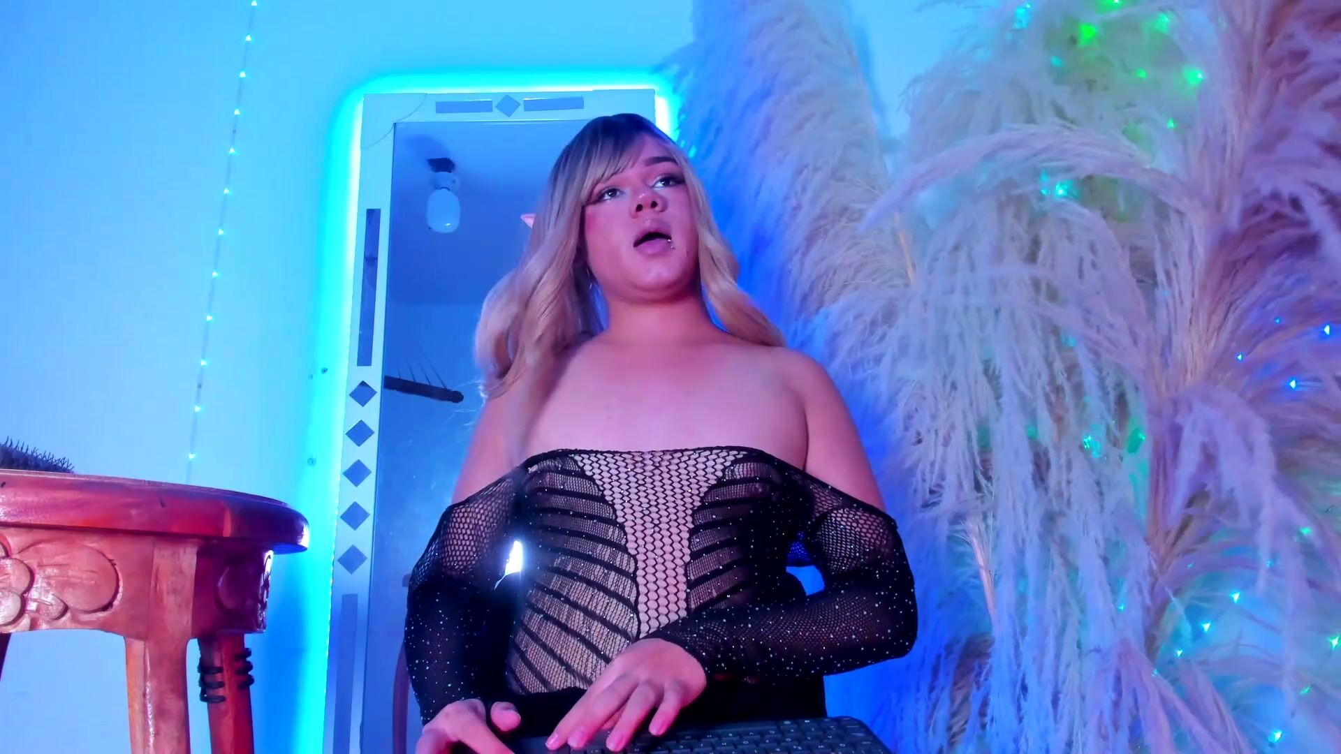 tiffanyy_deluxe cam sex chat cam sex porn