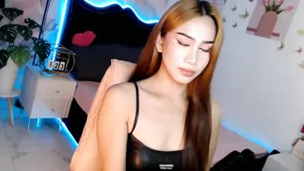 Seductive_vana cam sex chat (01-22-2026)