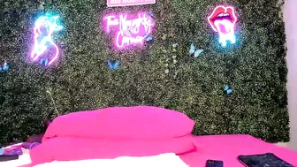 Bigbuttsarena sex chat cam (01-22-2026)