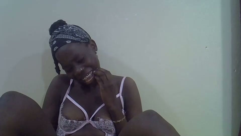happy_kienyeji live on cam 22 January 2026