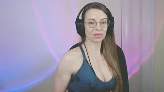 larawintersxxx young (01-23-2026)