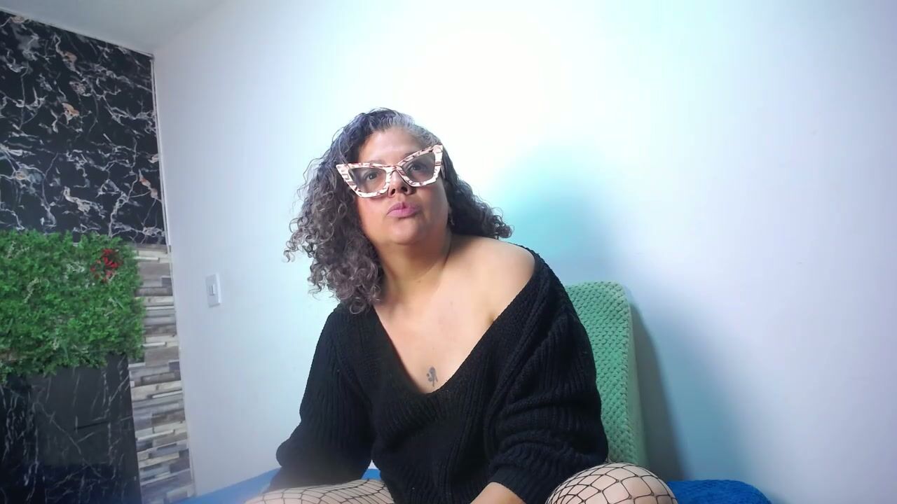mia_pazzi bigass 23-Jan-2026