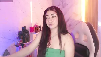 Sophia_tf hairypussy - 01-23-2026