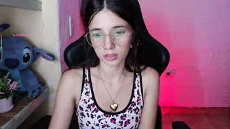 Val_mendoza naked porn cam video