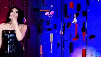 mranii_queen_bdsm_ recorded nude video 615925