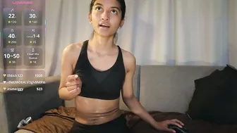 yuliethpetite machine sex chat