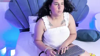 Kristalandtwister show cam girl