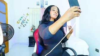 talianamoreno nude on cam 01/24/2026