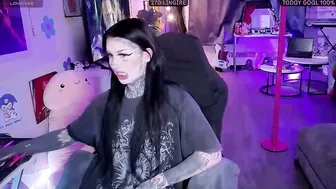 bambitatted cam girl 01-24-2026