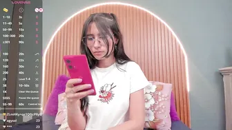 nayecloud cam girl on live cam
