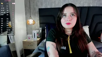 Sabrina_lennox chat porn video 19-Jun-25