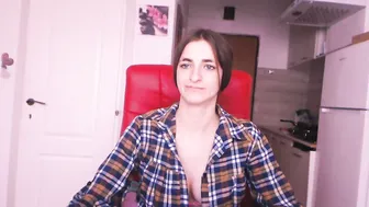 Simyhvn posing on cam hot webcam video
