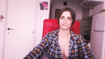 Simyhvn posing on cam hot webcam video