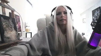Tinykylie nude video chat 01/24/2026