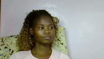 Sexy_molyne deepthroat sex chat cam