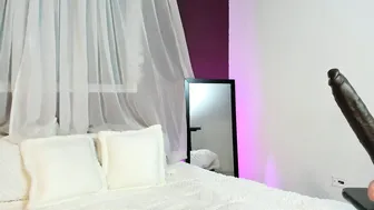 nicole_brown1126 cam chat - 01-26-2026