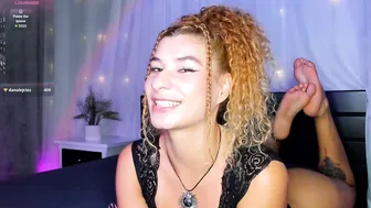 evoletbee chat girl porn 26-Jan-2026
