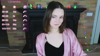 ellie_babyy lovense live cam show