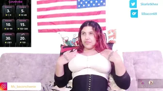 Cookinbacon69 latina posing on cam