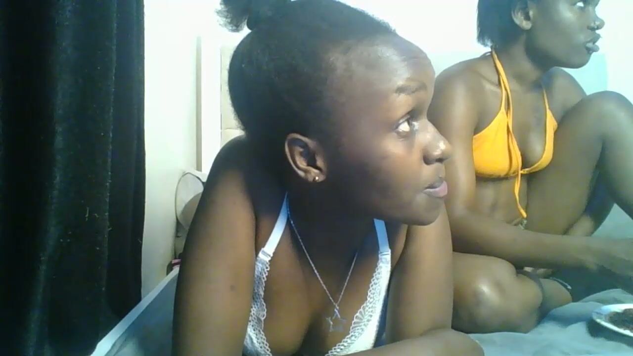 sexxymaya25 sex chat cam (01/26/2026)