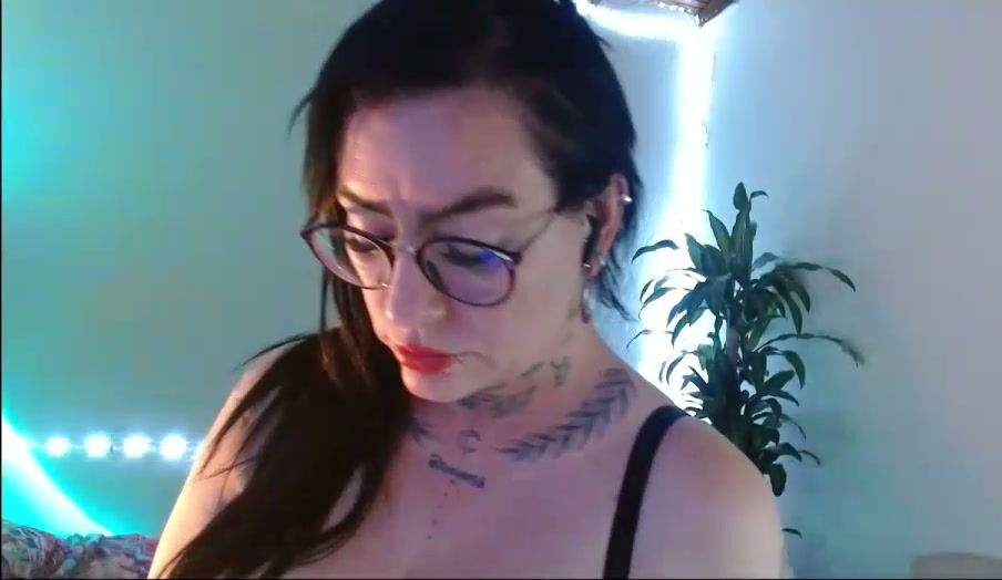 Nina_foxx02 bdsm (01/27/2026)