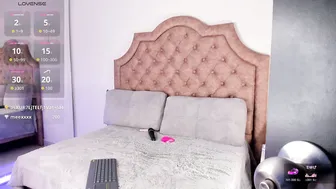 violettareyyes (01/27/2026)