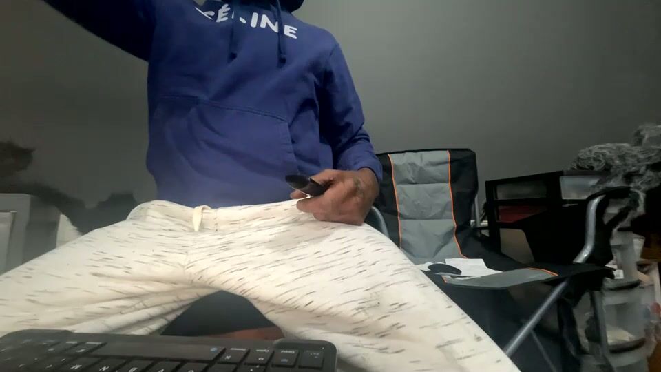 Slickerthan12 live cam video porn chat