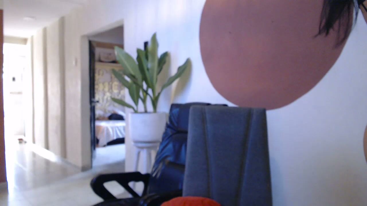 Alogenotwink cam nude posing on webcam