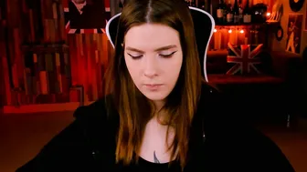 Aliceinredsquare cam sex chat 19-Jun-25
