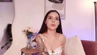 mirandashaw live on cam stream