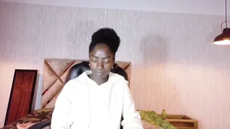 Katia_green cum (01-28-2026)