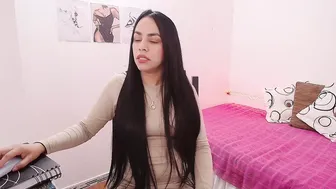 Allyvega free cam show 01/28/2026