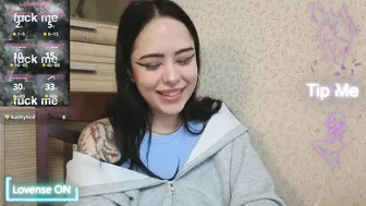 kim_brownie asian free cam show