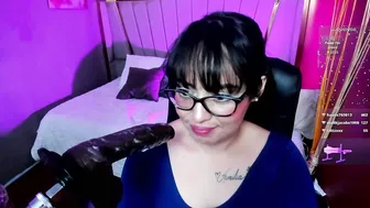 rosie_jhons amateur cam 01-28-2026