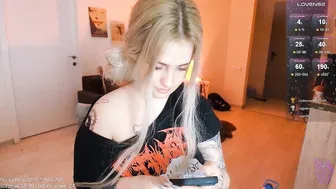 gothkittys video cam (01/28/2026)