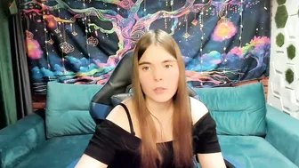 miraa_bloom cam show (01/28/2026)
