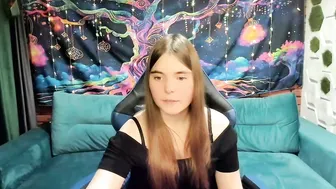 miraa_bloom cam show (01/28/2026)
