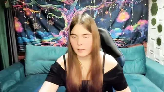 miraa_bloom cam show (01/28/2026)