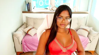 paula_thomass bigass amateur cam
