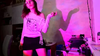 Renayreisdorf shy camvideo