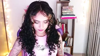 bluee_v recorded nude video 636074