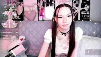 Kittimissi feet on live cam
